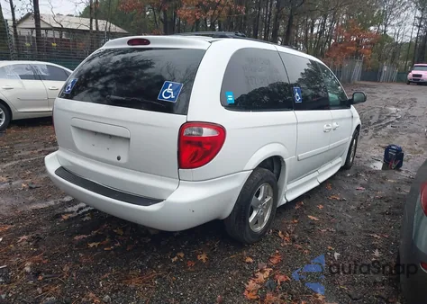 2005 Dodge Grand Caravan Sxt z USA, uszkodzony, nr VIN 2D4GP44L85R596402